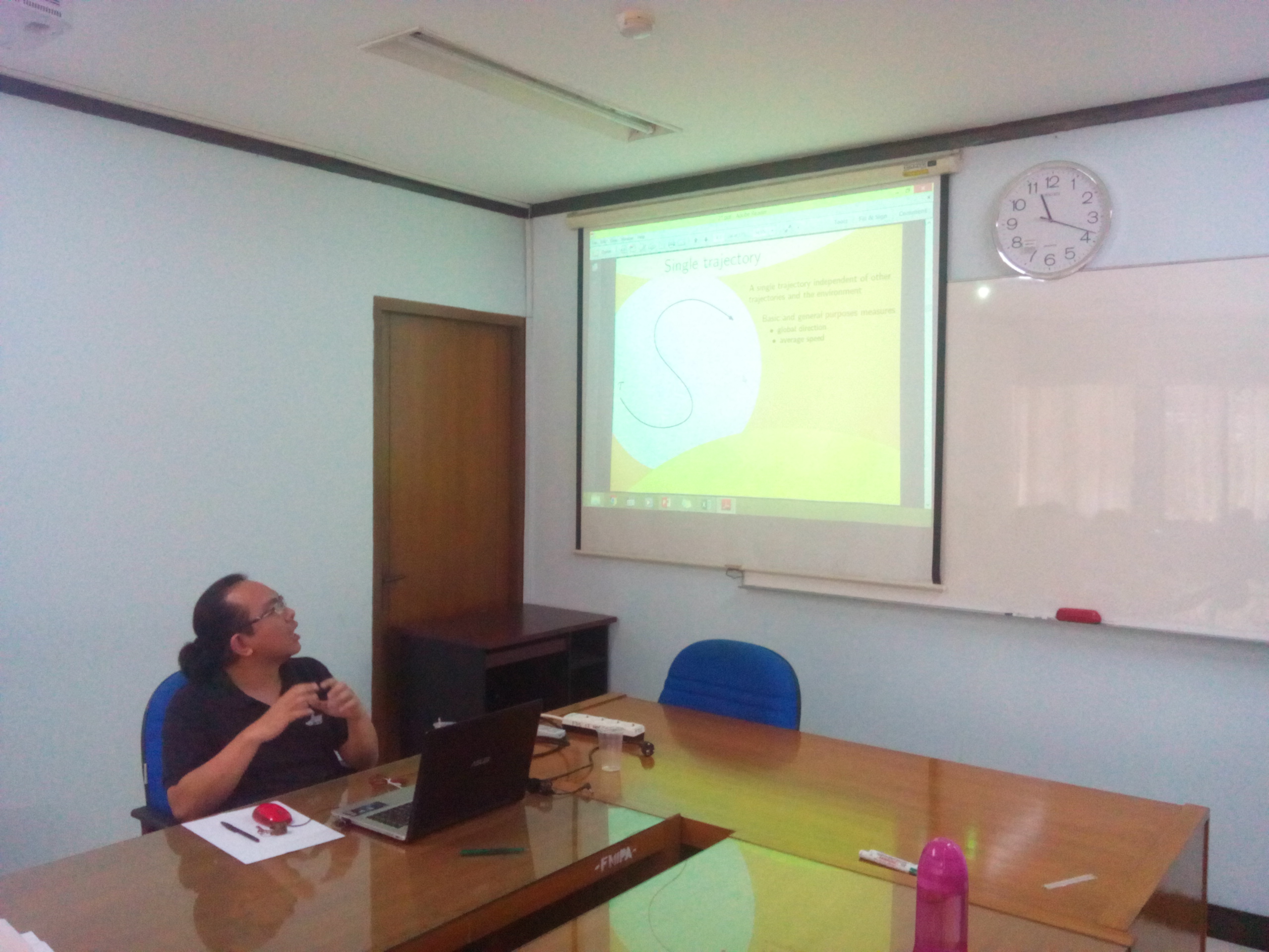 Presentasi Lionov S.Kom., M.Sc.